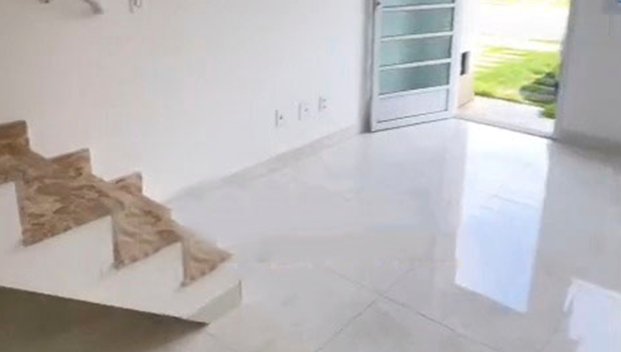 Casa Duplex em Condomínio Fechado à Venda em Guarulhos – R$ 330.000